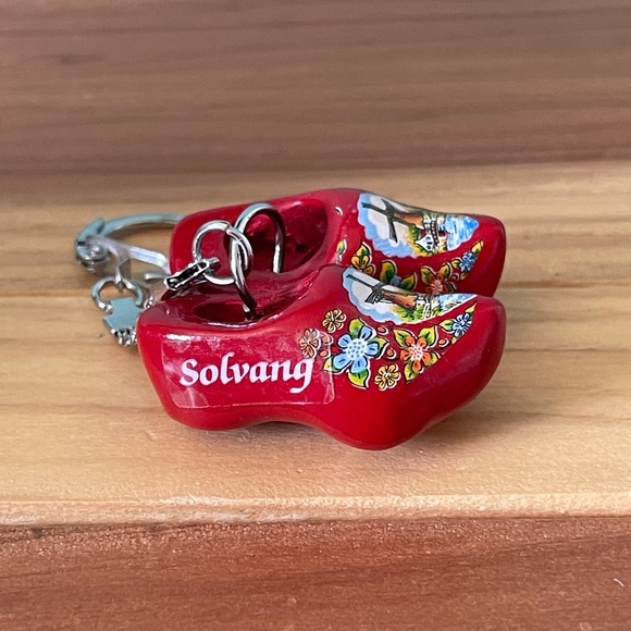 Vintage Holland Wooden Clogs Keychain 1.5”, Magnets 2.25; 2.5” - Picture 4 of 9